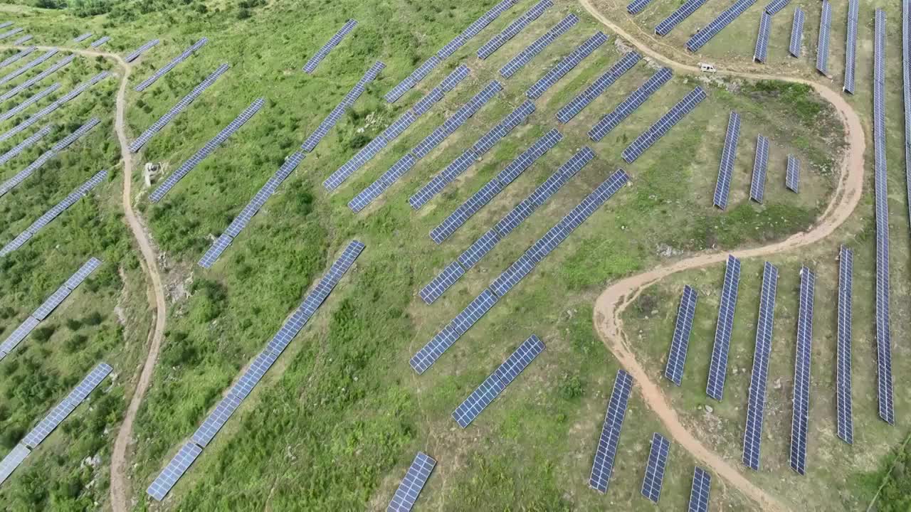 清洁能源太阳能光伏电池板电力新能源视频素材