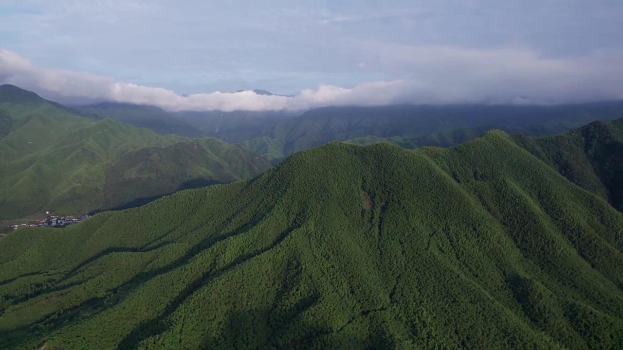 浙江湖州安吉 连绵高山 航拍视频素材