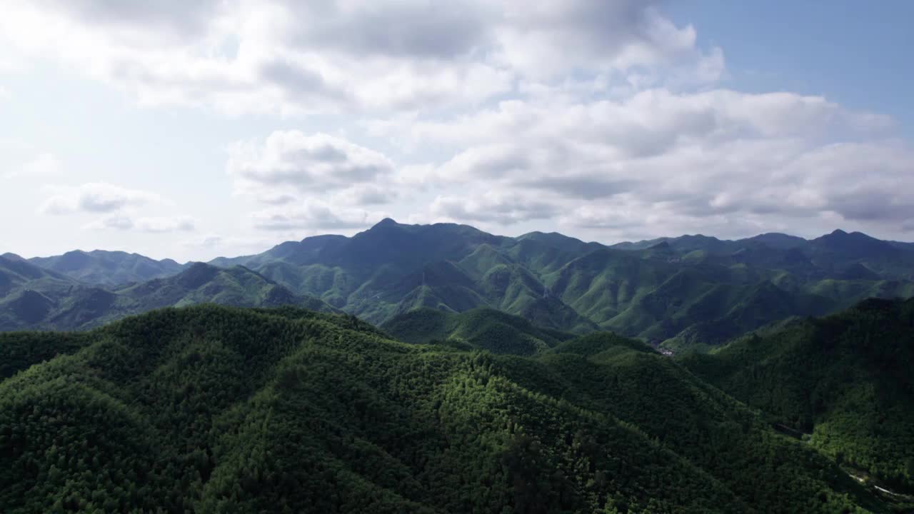 浙江湖州安吉 连绵高山 航拍视频素材