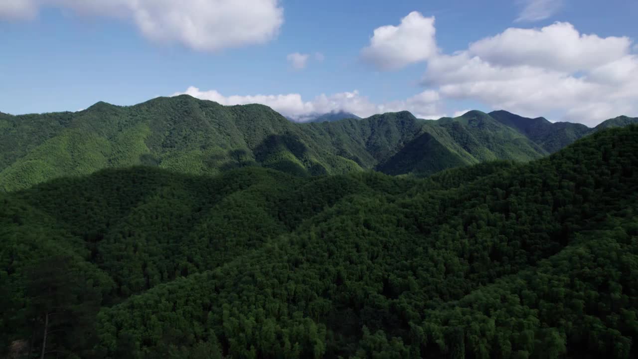 浙江湖州安吉 连绵高山 航拍视频素材