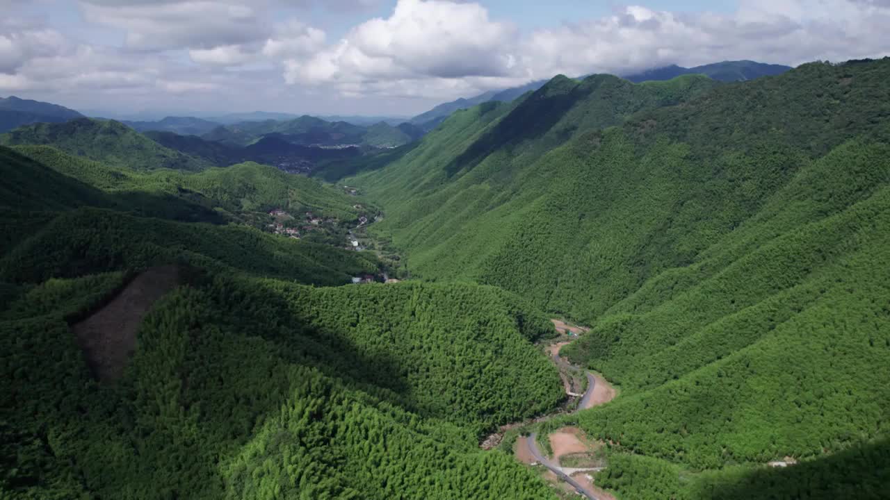 浙江湖州安吉 连绵高山 航拍视频素材