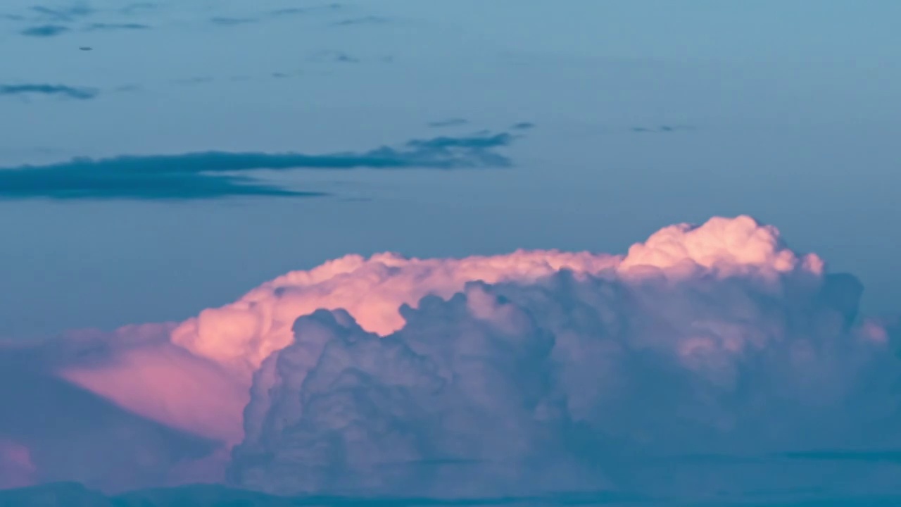 晚霞夕阳积雨云朵云视频素材