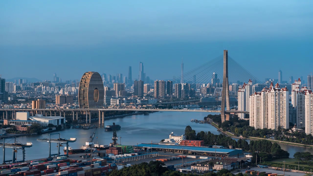 广州圆和珠江新城的夜景视频素材