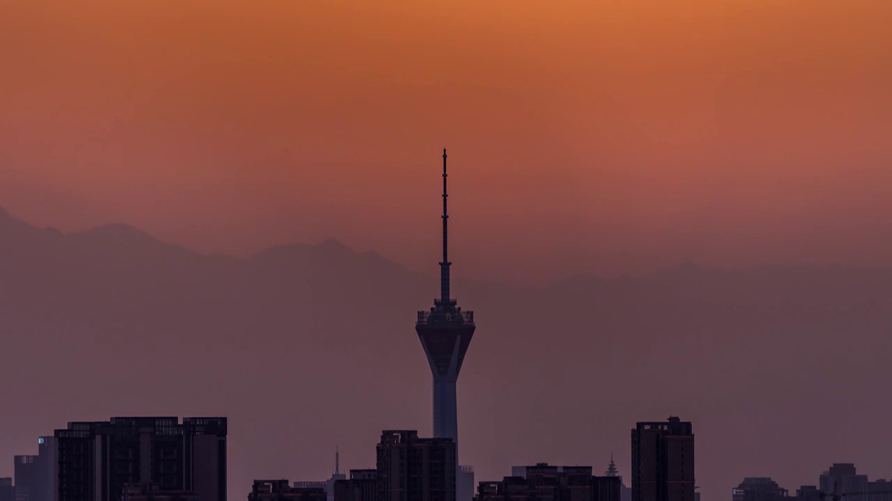 天府熊猫塔夕阳悬日视频素材