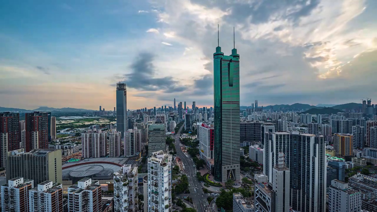 中国深圳市城市风光傍晚时分的建筑景色视频素材