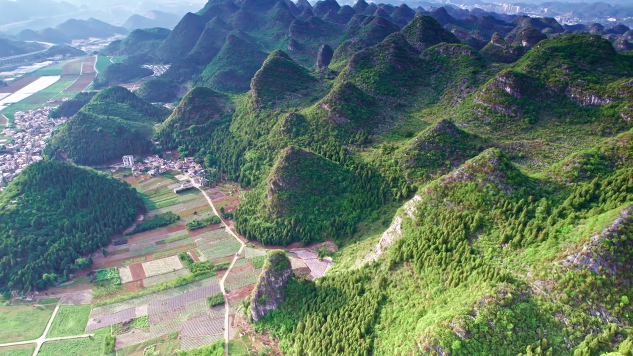 十里坪山峰视频素材