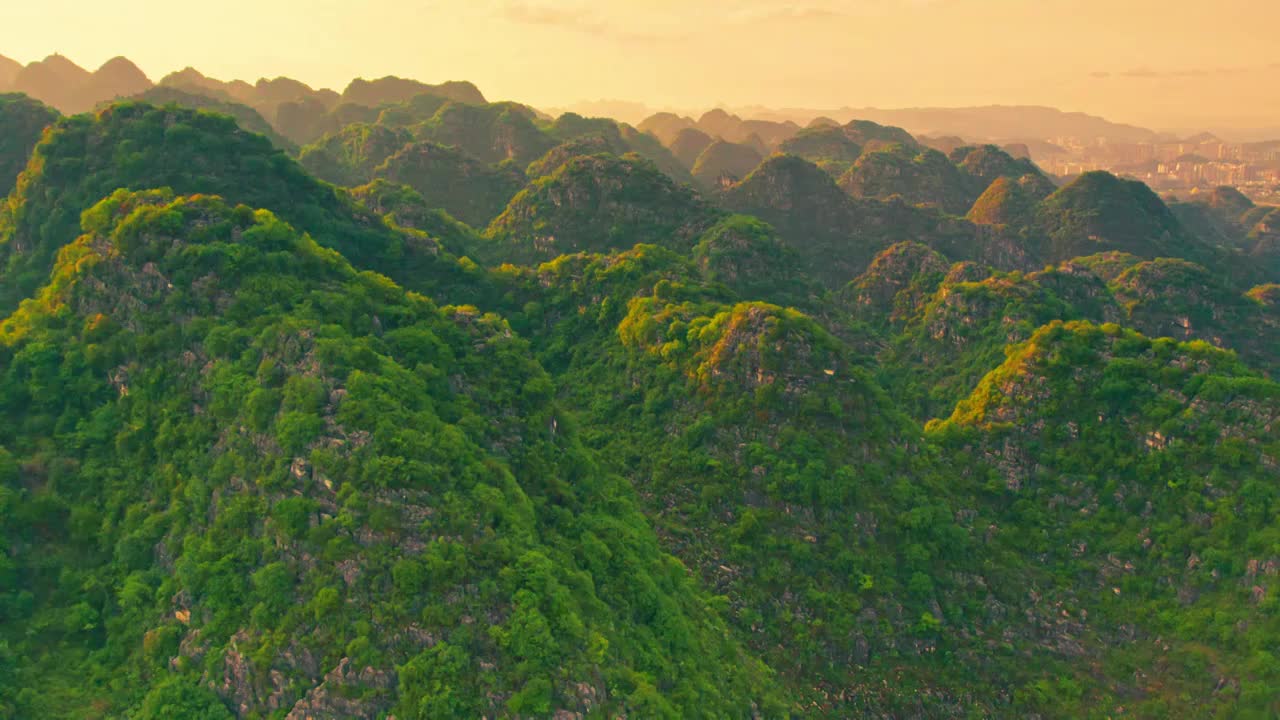 万峰林山峰视频素材