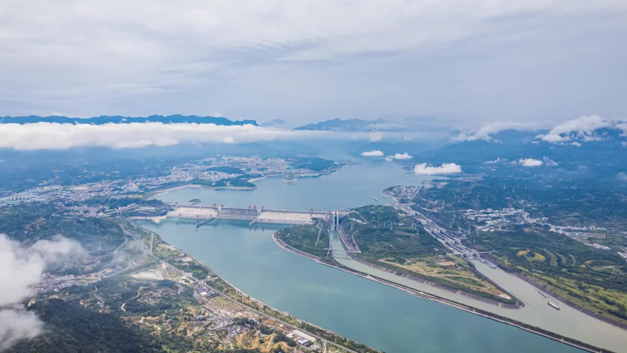 8K震撼长江三峡大坝全景自然风光延时视频素材