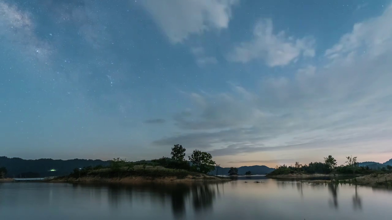 湖南岳阳铁山水库星空银河延时视频素材