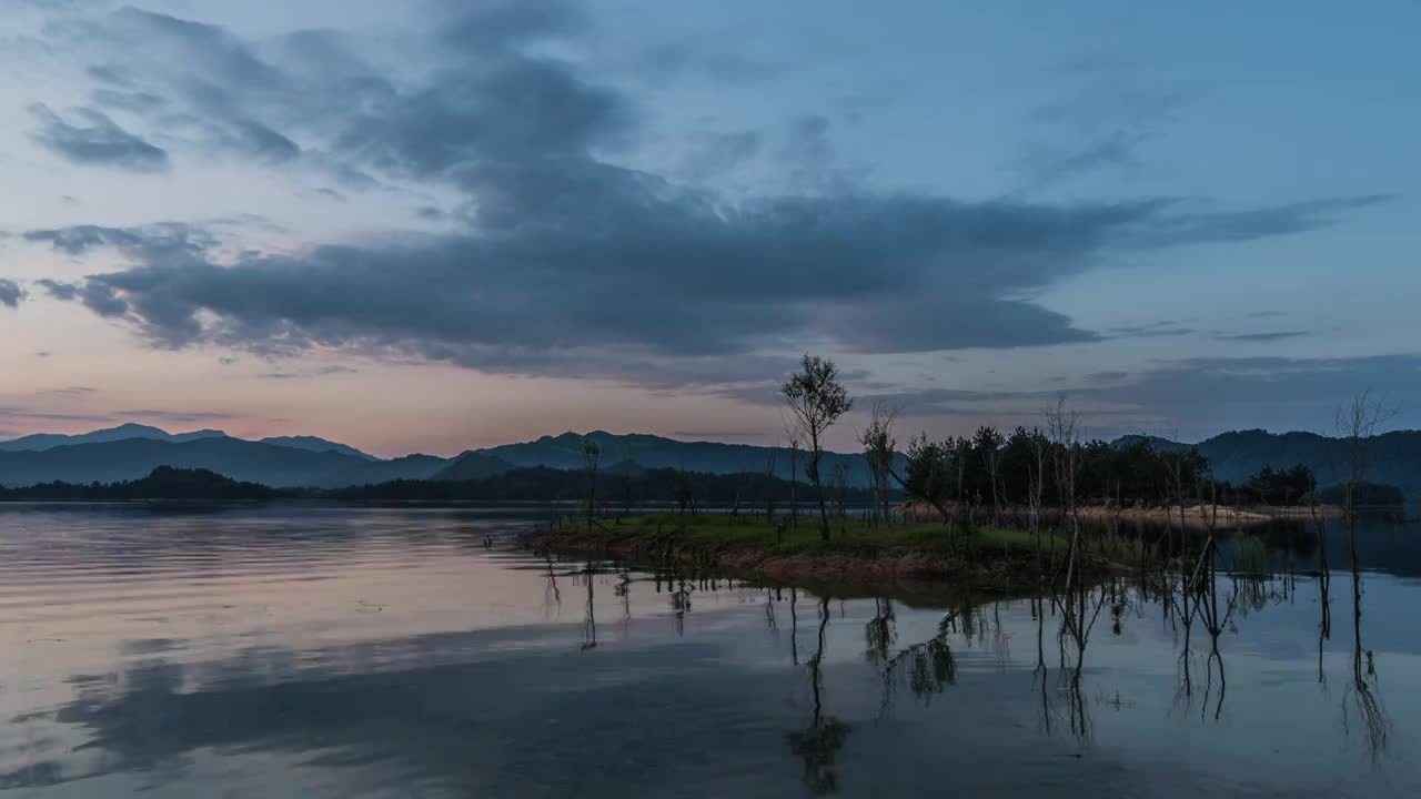 湖南岳阳铁山水库云彩延时视频素材