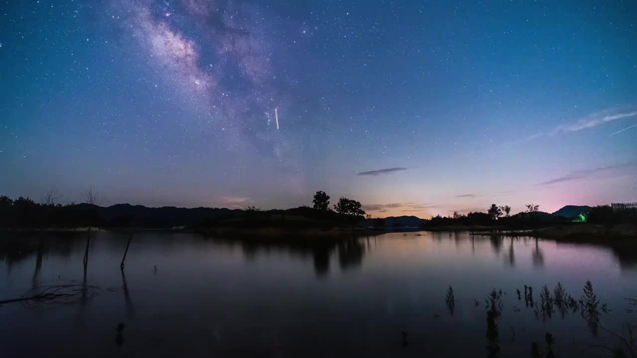 湖南岳阳铁山水库星空银河延时视频素材