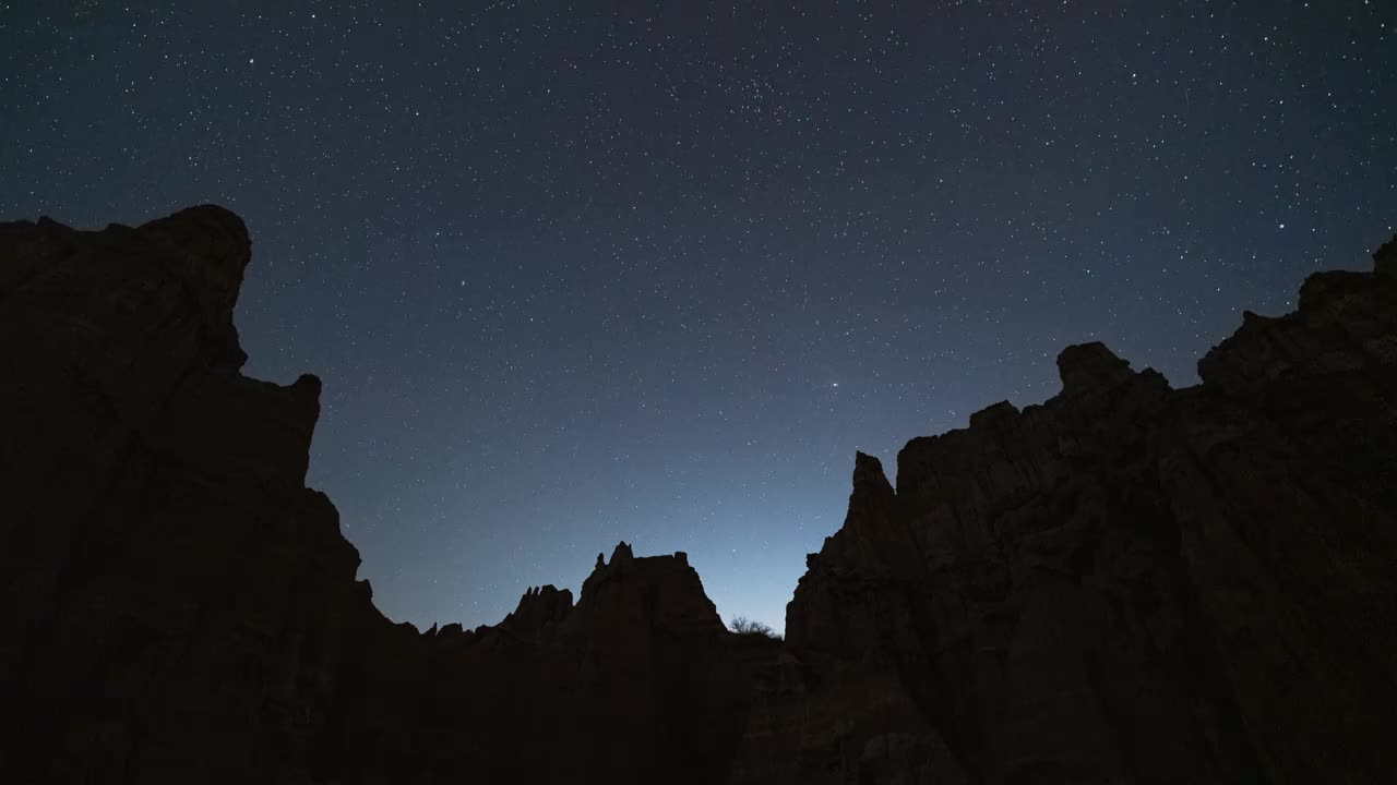 云南浪巴铺土林星空延时视频素材