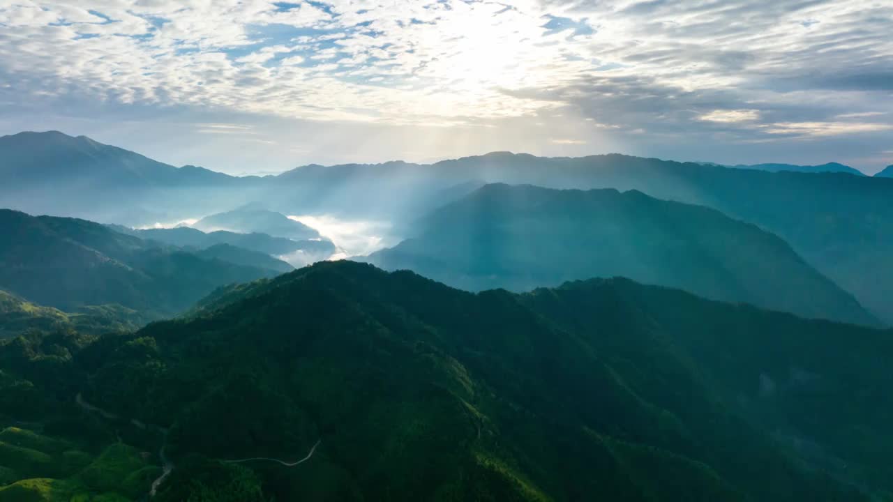 山林里的耶稣光视频下载