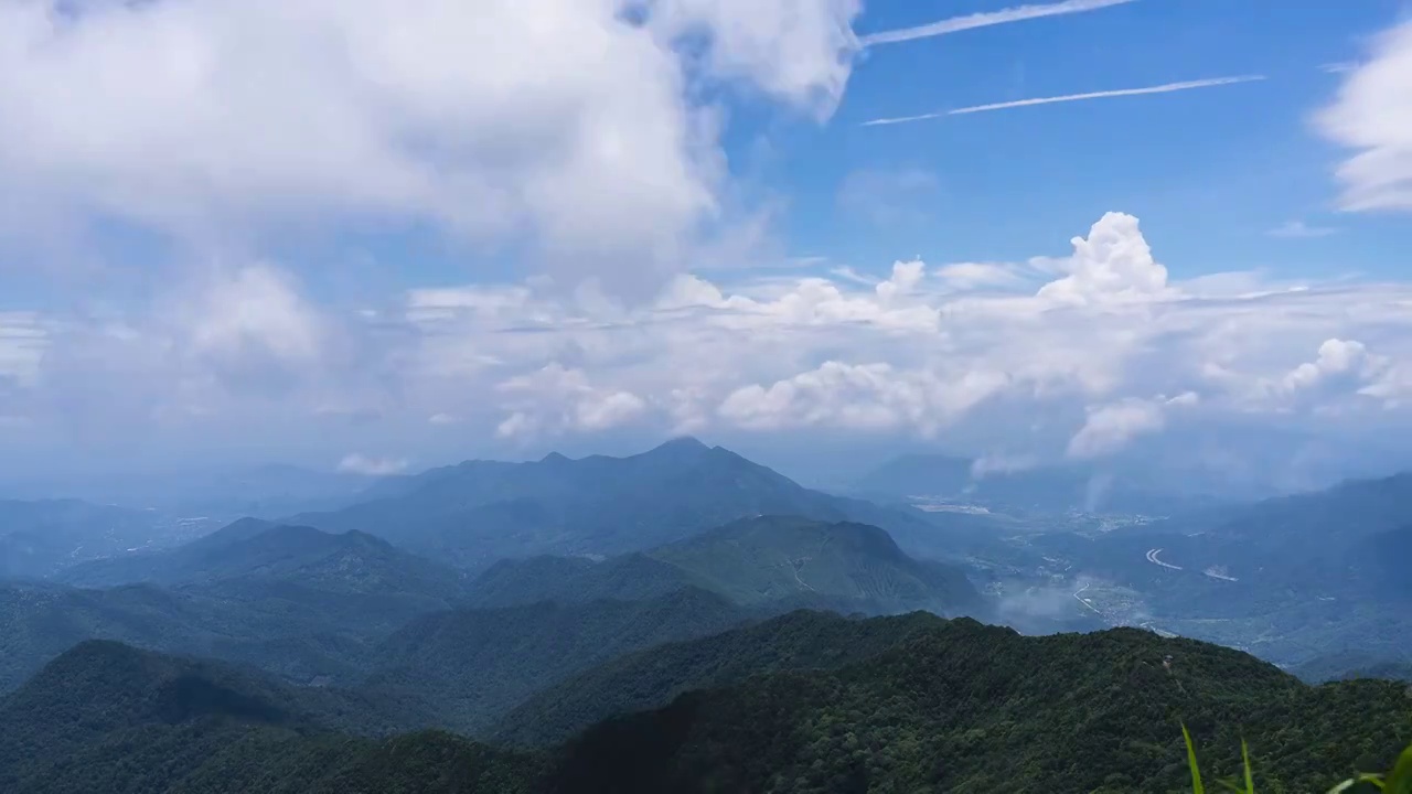 广州天堂顶高山顶峰云雾缥缈弥漫视频素材