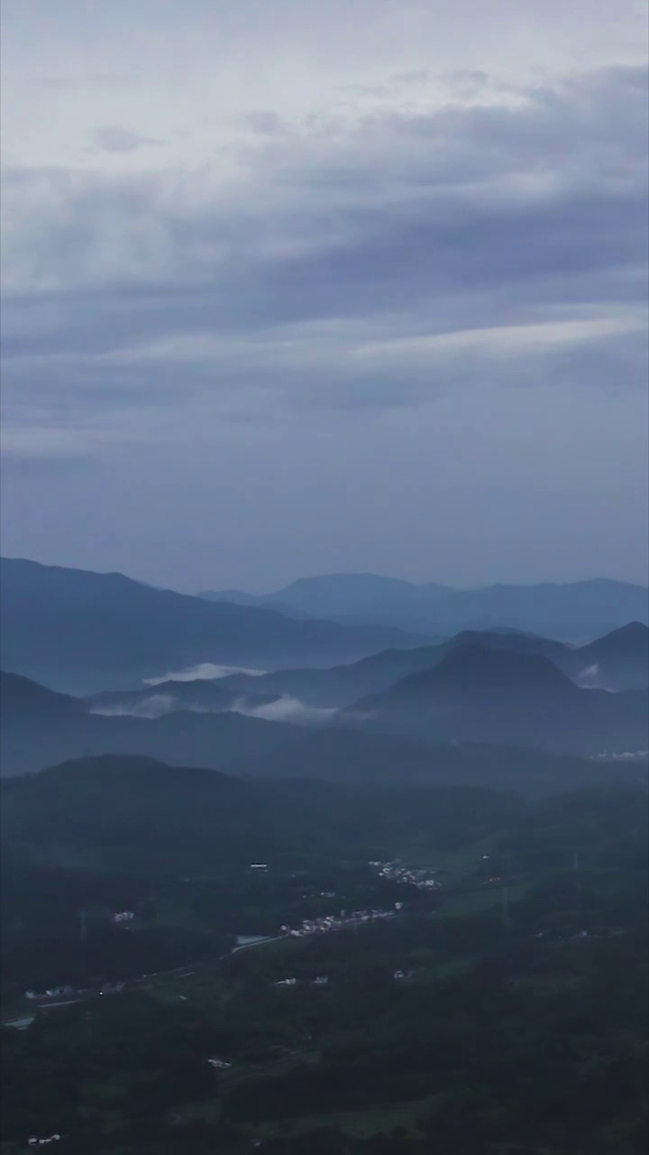 傍晚黄山区竖屏风景视频素材