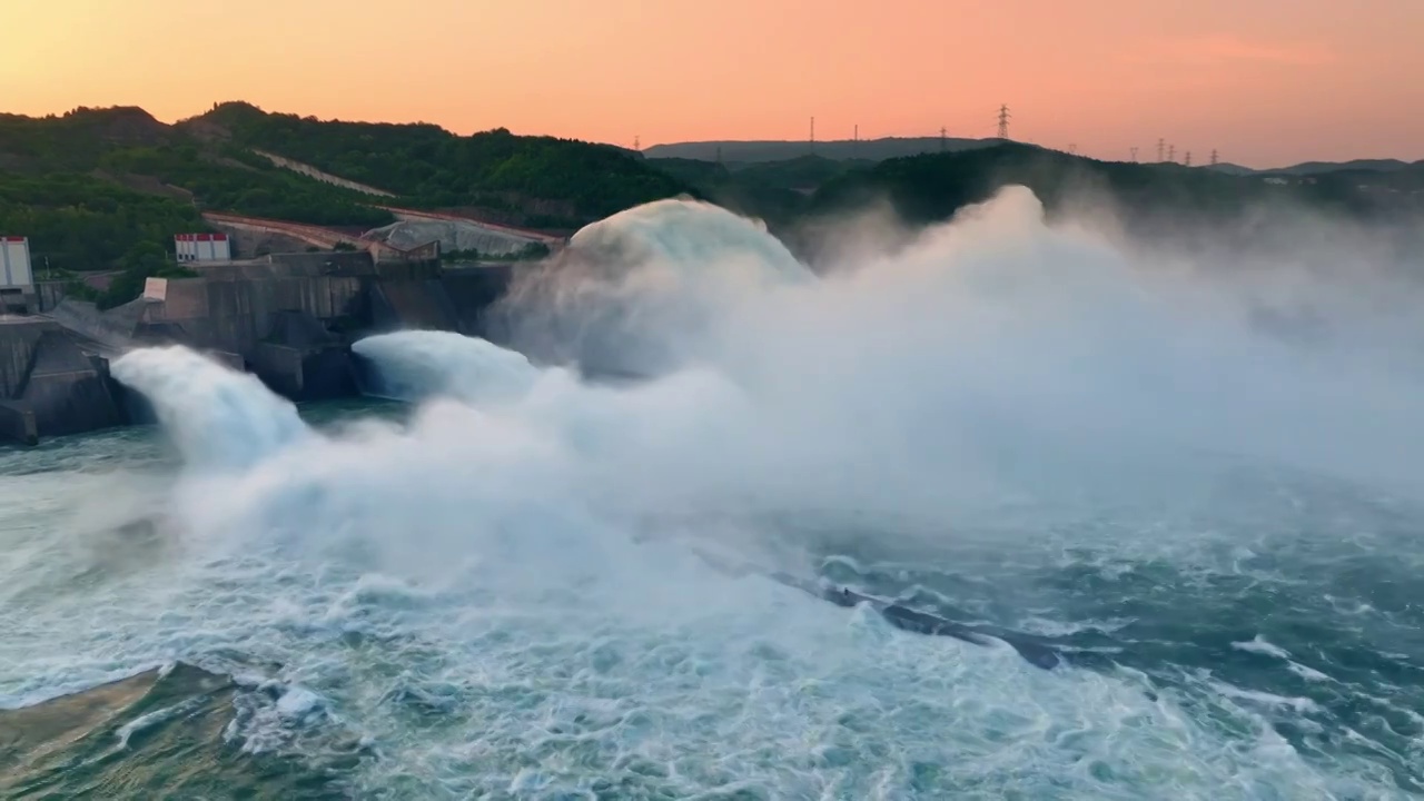 洛阳黄河小浪底瀑布河流航拍视频素材