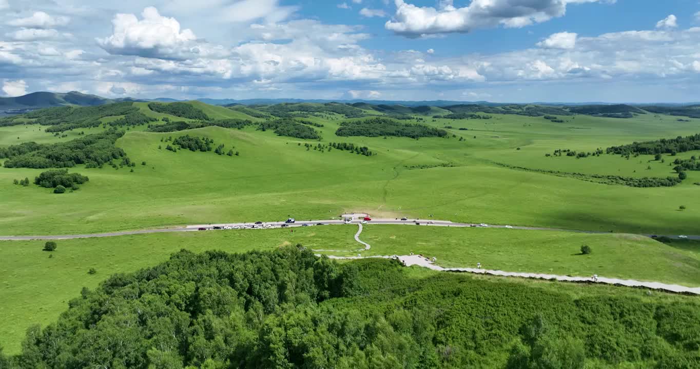 航拍空中鸟瞰夏天内蒙古坝上乌兰布统景区视频素材