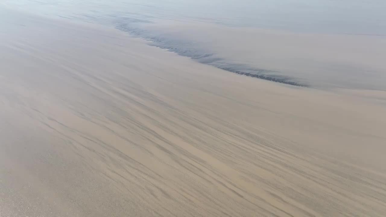 浙江嘉兴市海宁钱塘江自然水墨画航拍视频素材