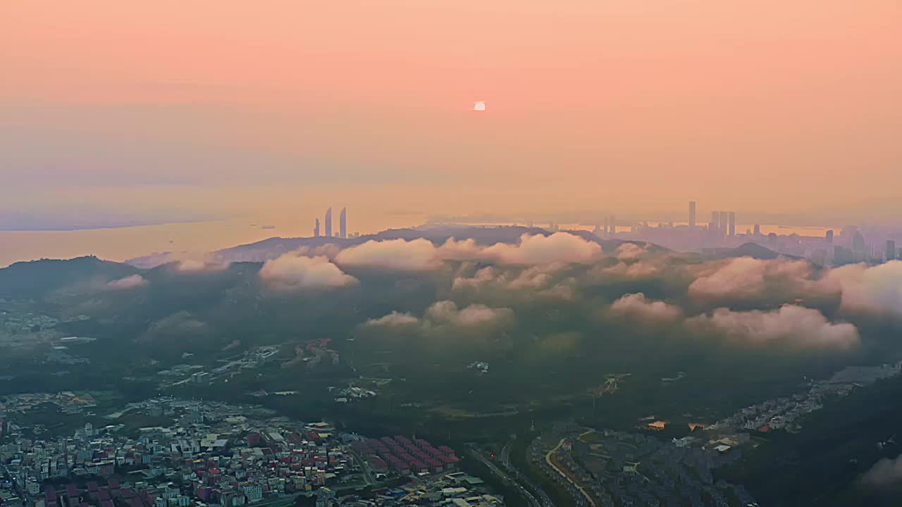 航拍福建厦门本岛东坪山晚霞云与日落视频素材