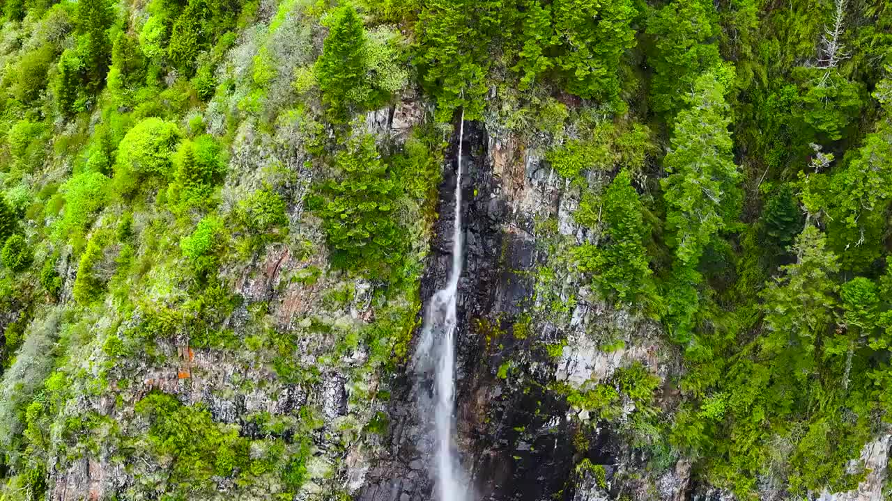 4K航拍川西阿坝州毕棚沟风光美景视频素材