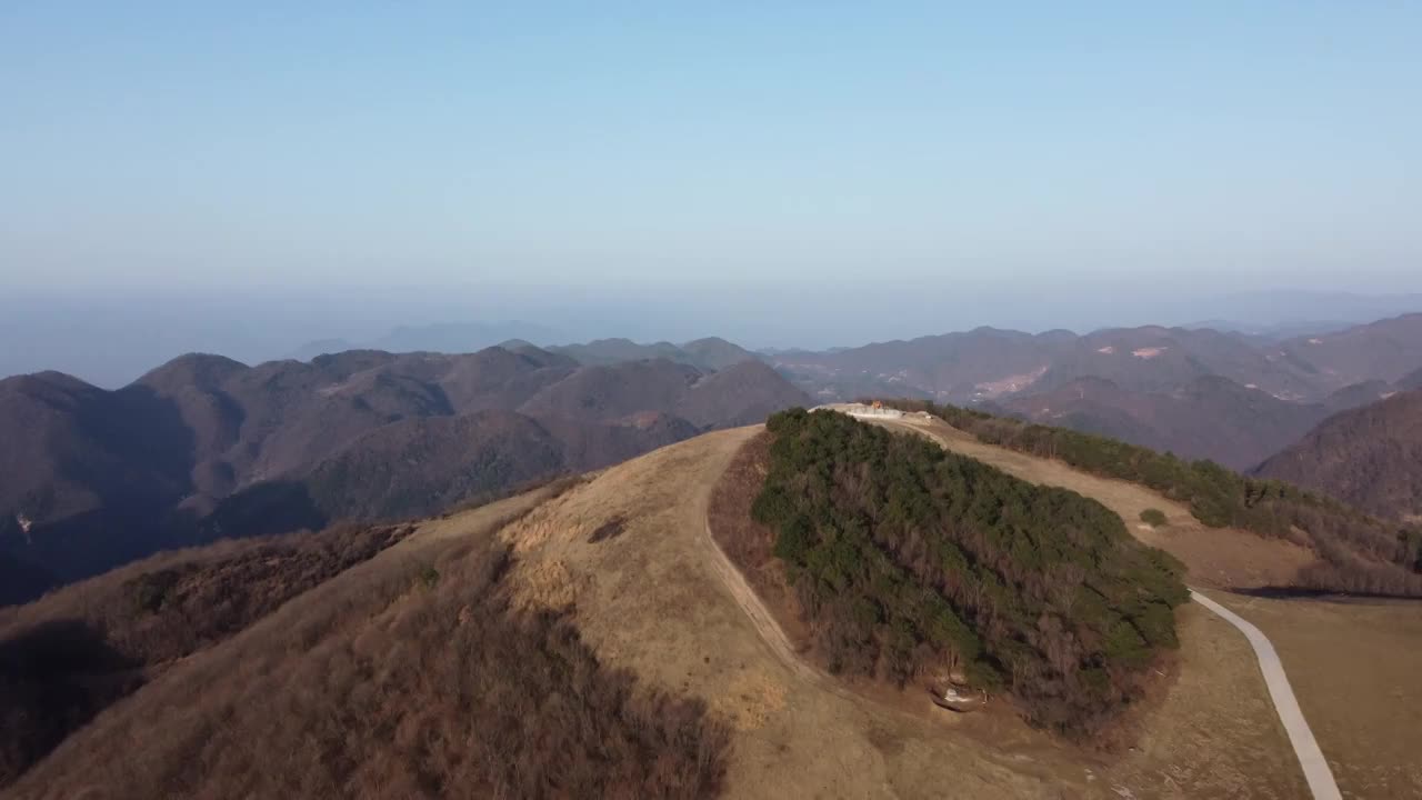 湖北襄阳南顶草原航拍视频素材