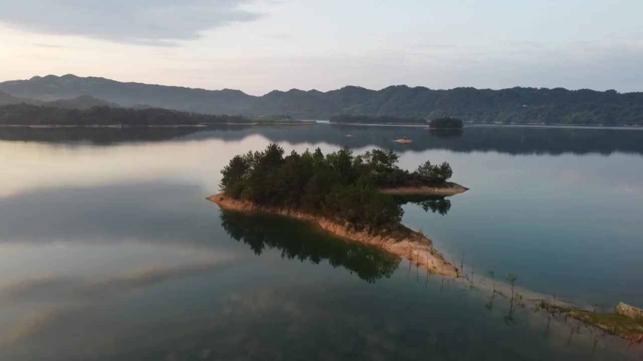 湖南岳阳铁山水库航拍视频下载