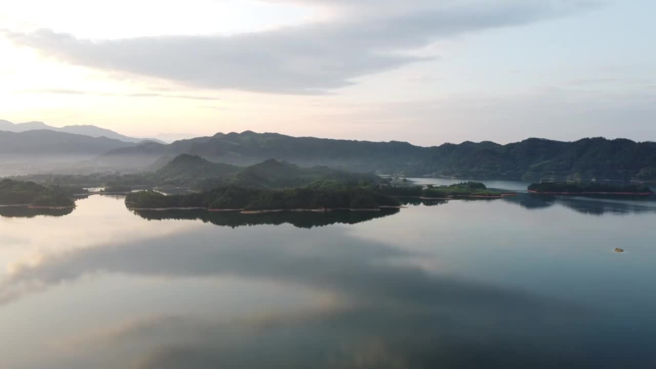 湖南岳阳铁山水库航拍视频素材