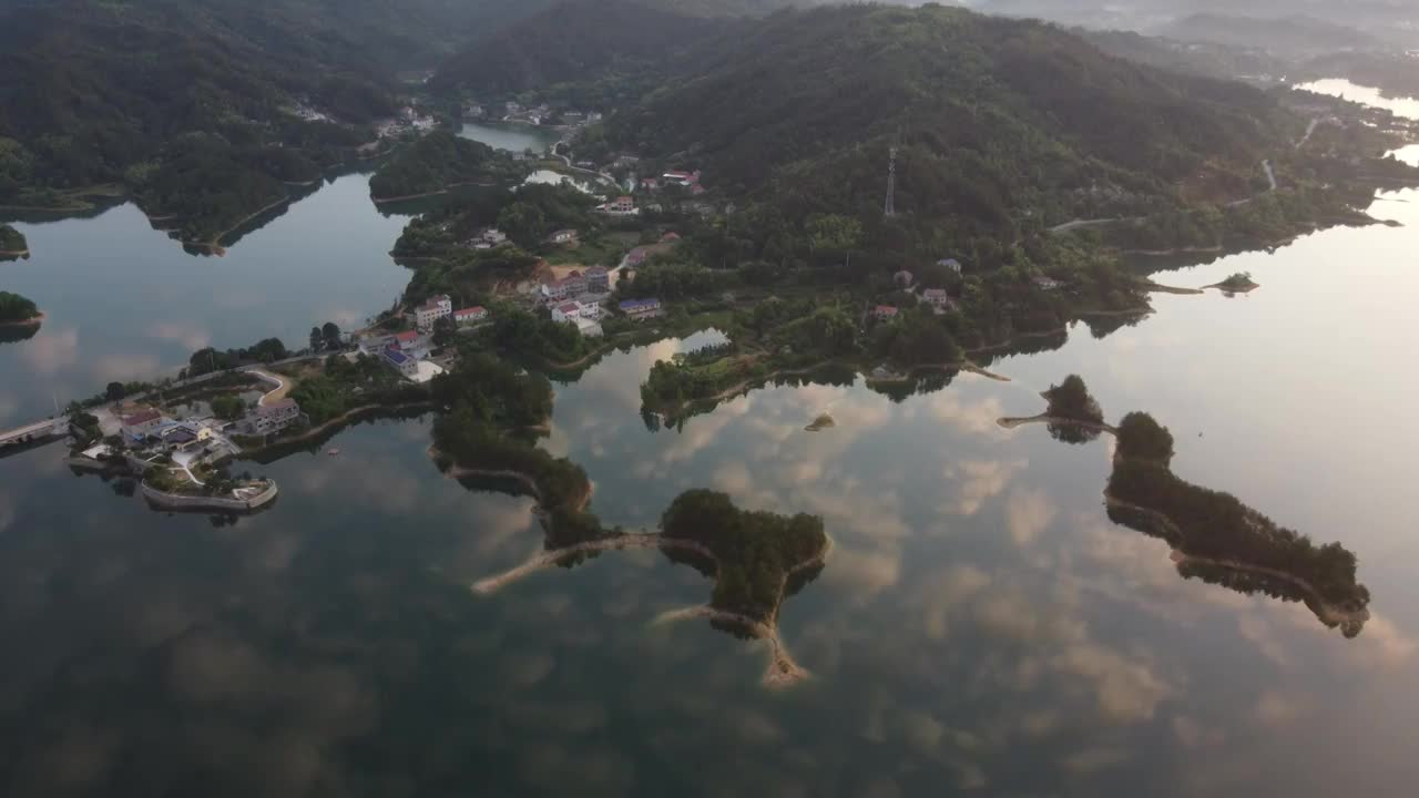 湖南岳阳铁山水库航拍视频素材