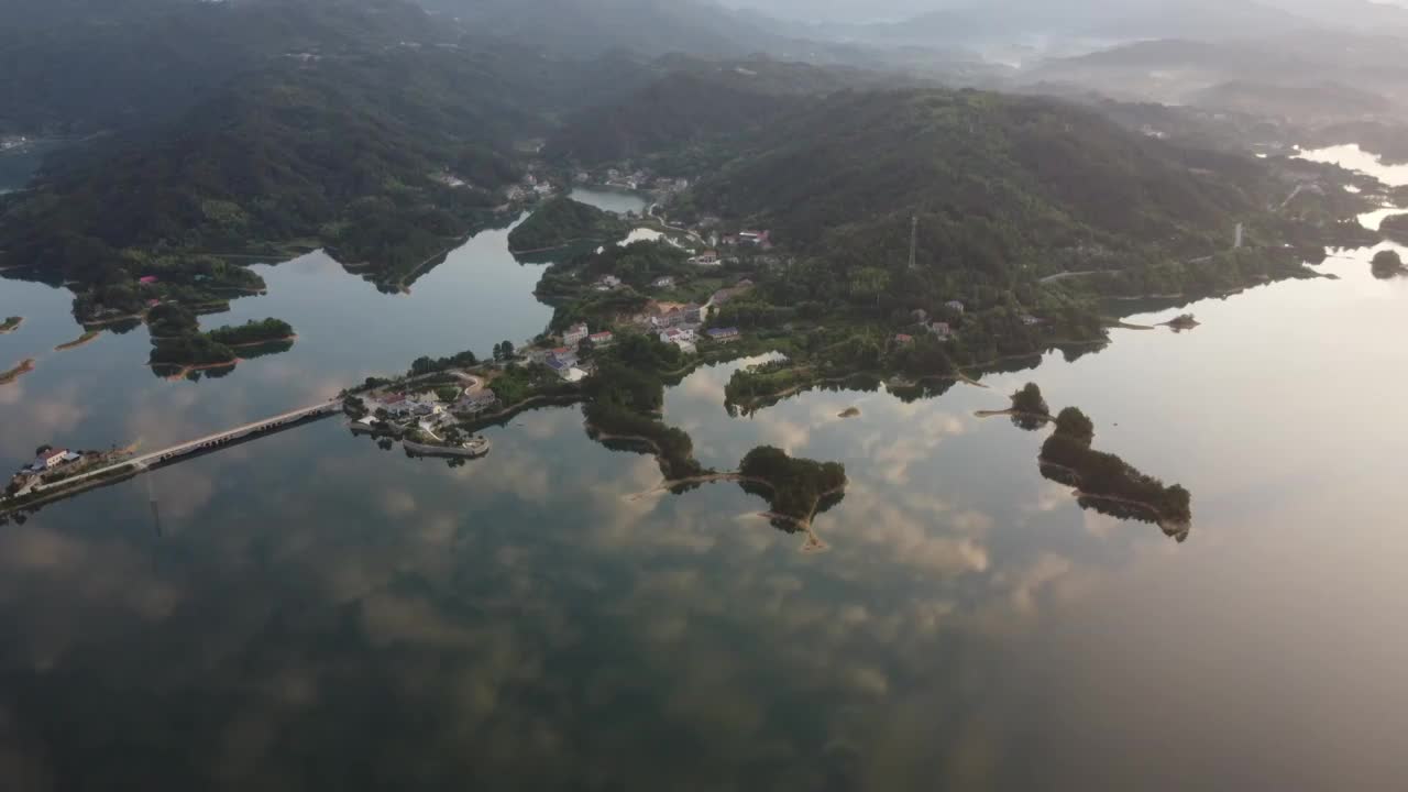 湖南岳阳铁山水库航拍视频素材