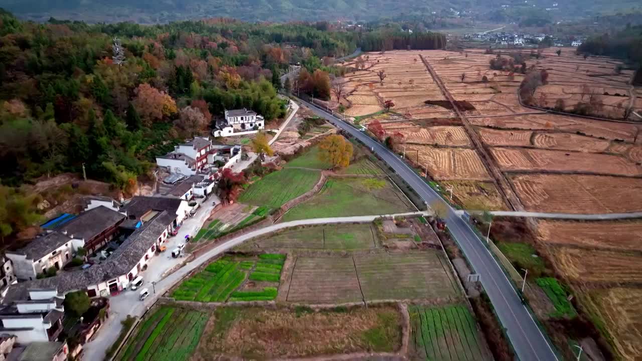 安徽黄山宏村秋色视频素材