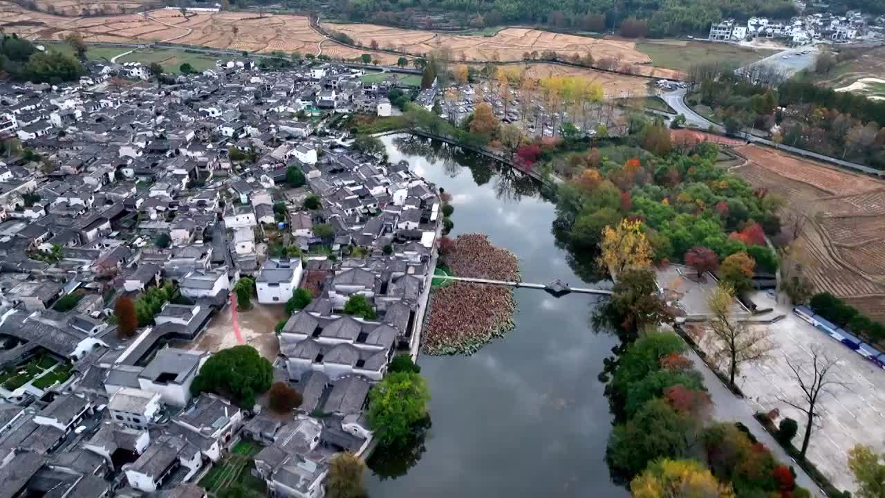 安徽黄山宏村秋色视频素材