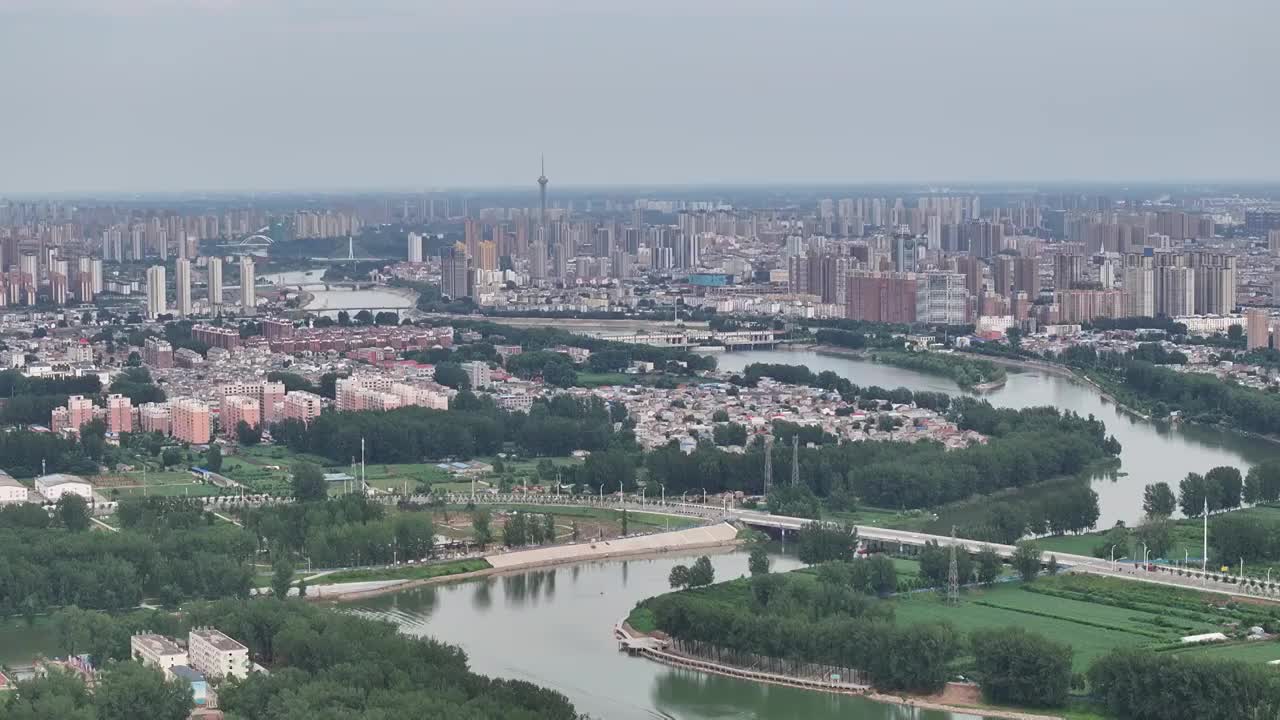 高视角航拍沙河、颍河孙嘴小镇露营地片区大场景视频素材