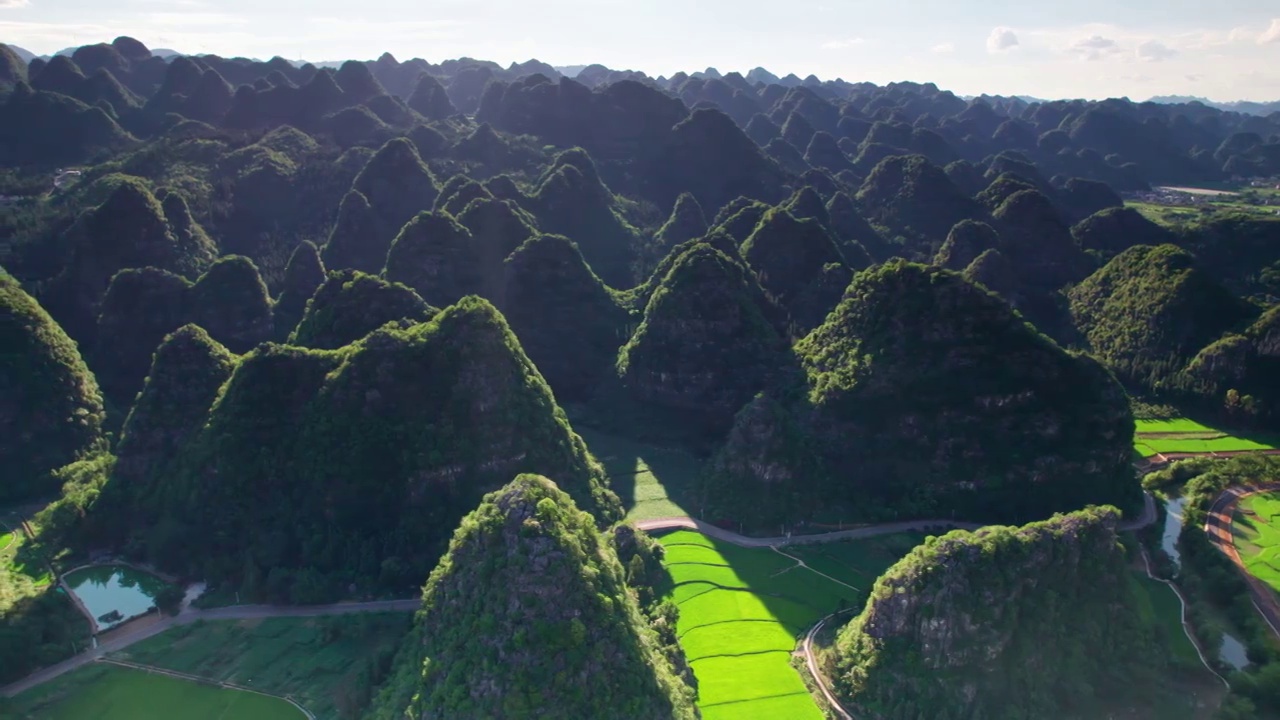 万峰林田园风光视频素材