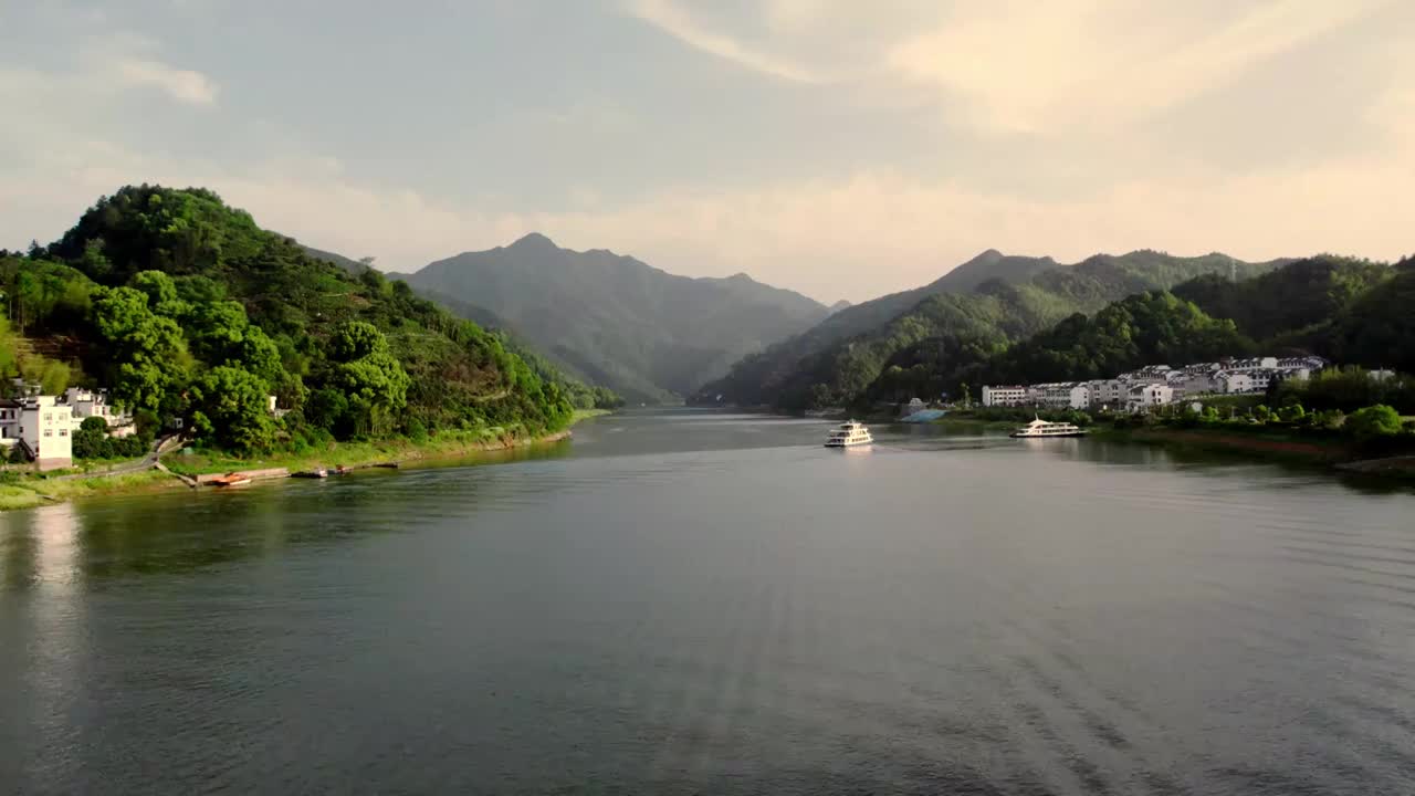 黄山市歙县新安江山水画廊风景区航拍风光视频素材