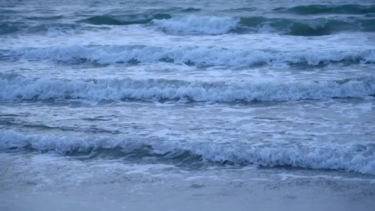 4K海浪浪花大海海洋夏天风光航拍视频视频素材