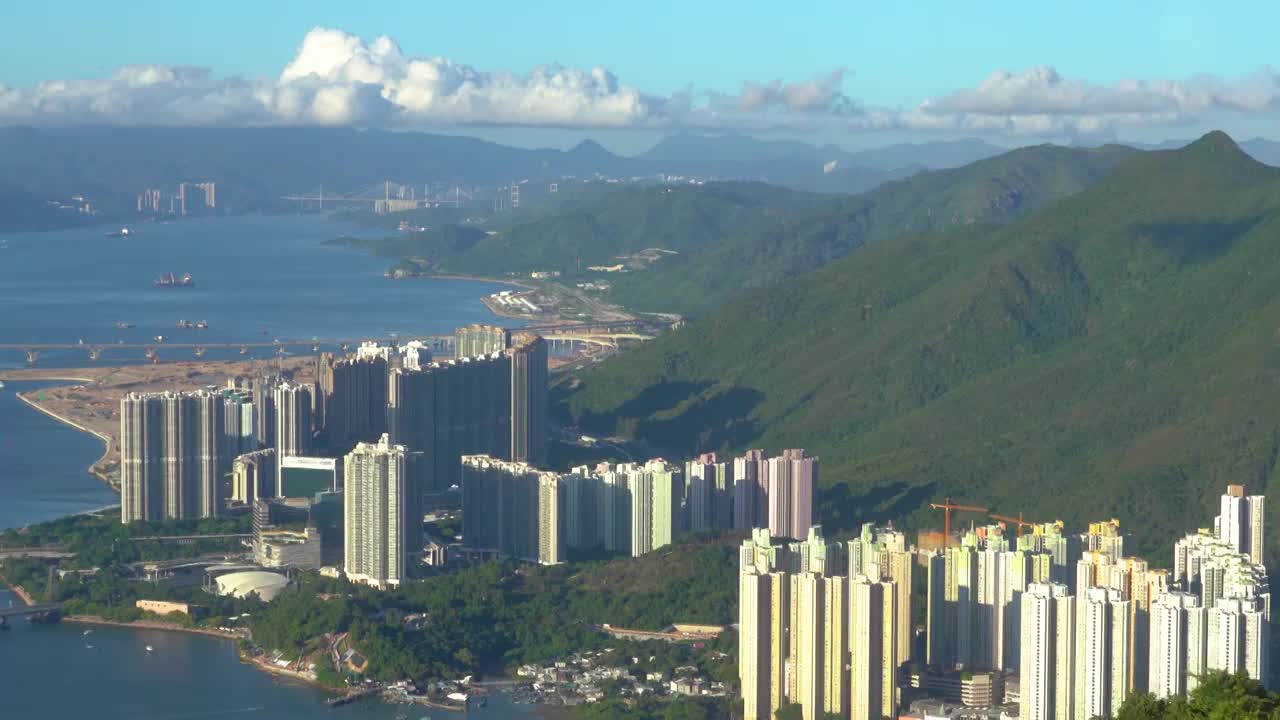 香港离岛蓝天白云城市天际线高视角海洋风光视频素材