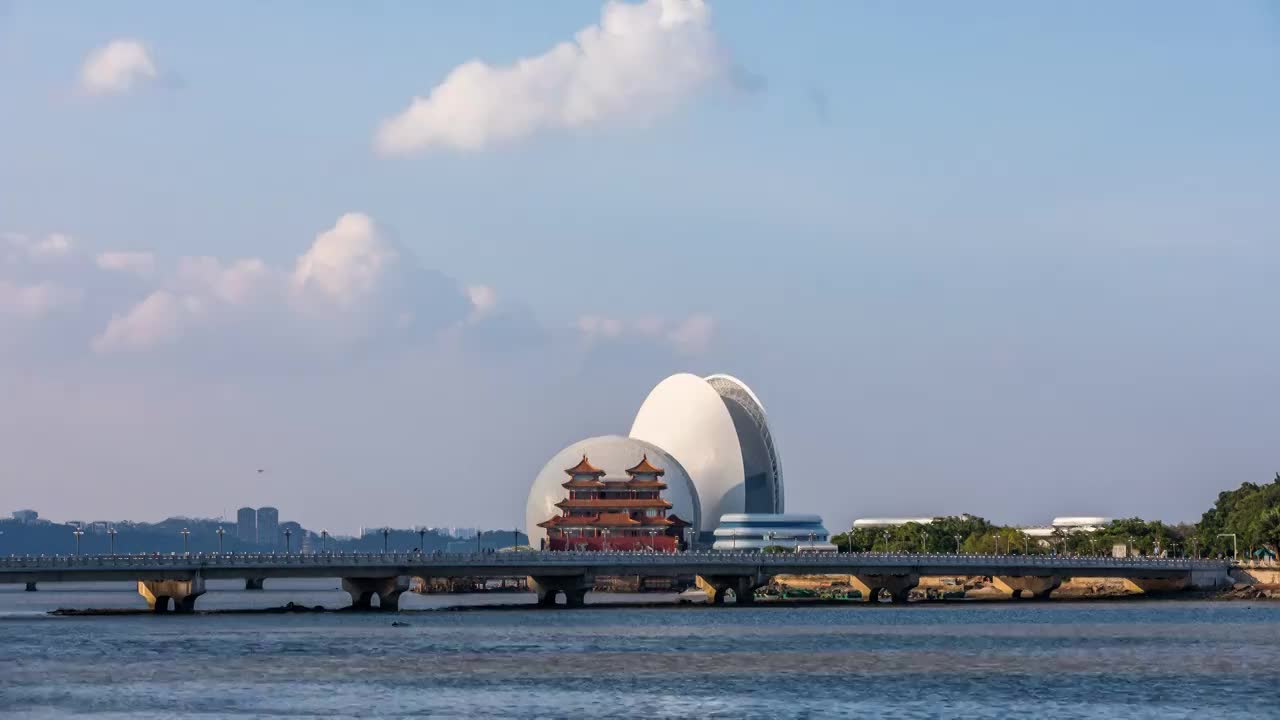 珠海野狸岛日月贝珠海歌剧院日转夜延时景观视频素材