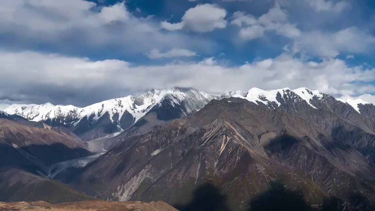 川西子梅垭口贡嘎雪山日照金山日转夜视频下载