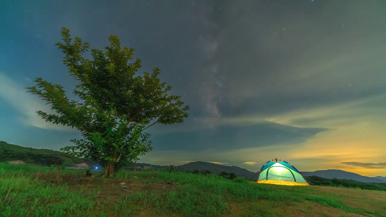 四明山星空帐篷露营夏夜视频素材