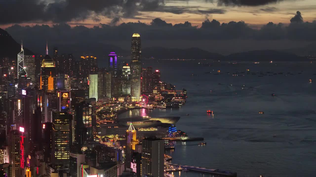 航拍香港夜景4K维多利亚港视频素材