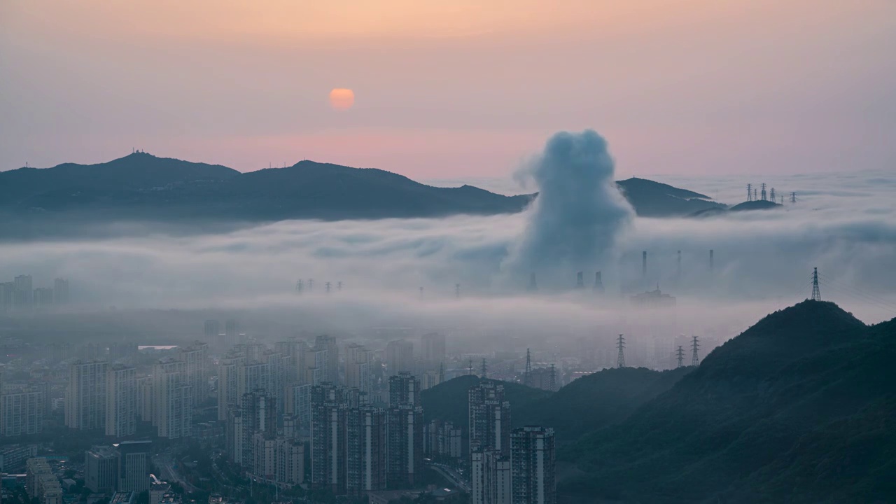 北京城市日出云海平流雾延时视频素材