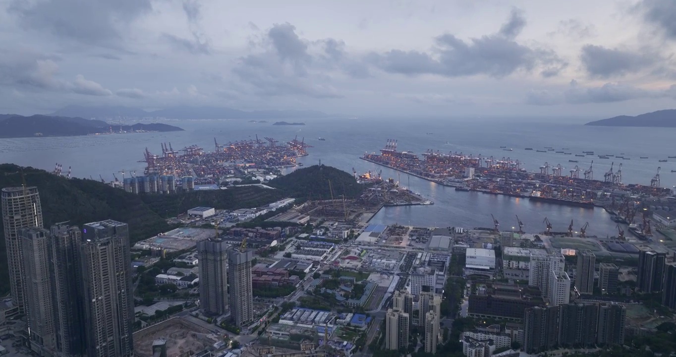 广东深圳蛇口港黄昏夜景航拍视频素材