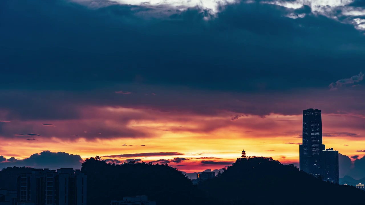 广西柳州城市夕阳余晖延时摄影视频素材