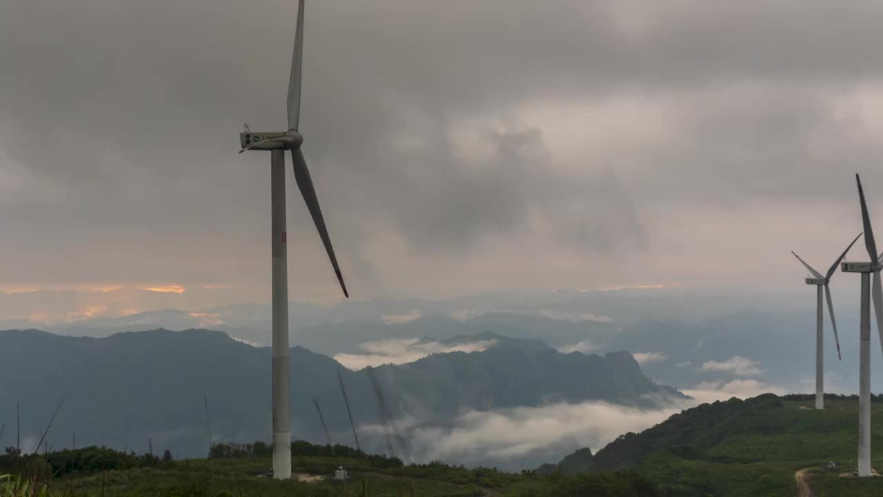 贵州黔南独山县的甲定云海景观视频素材