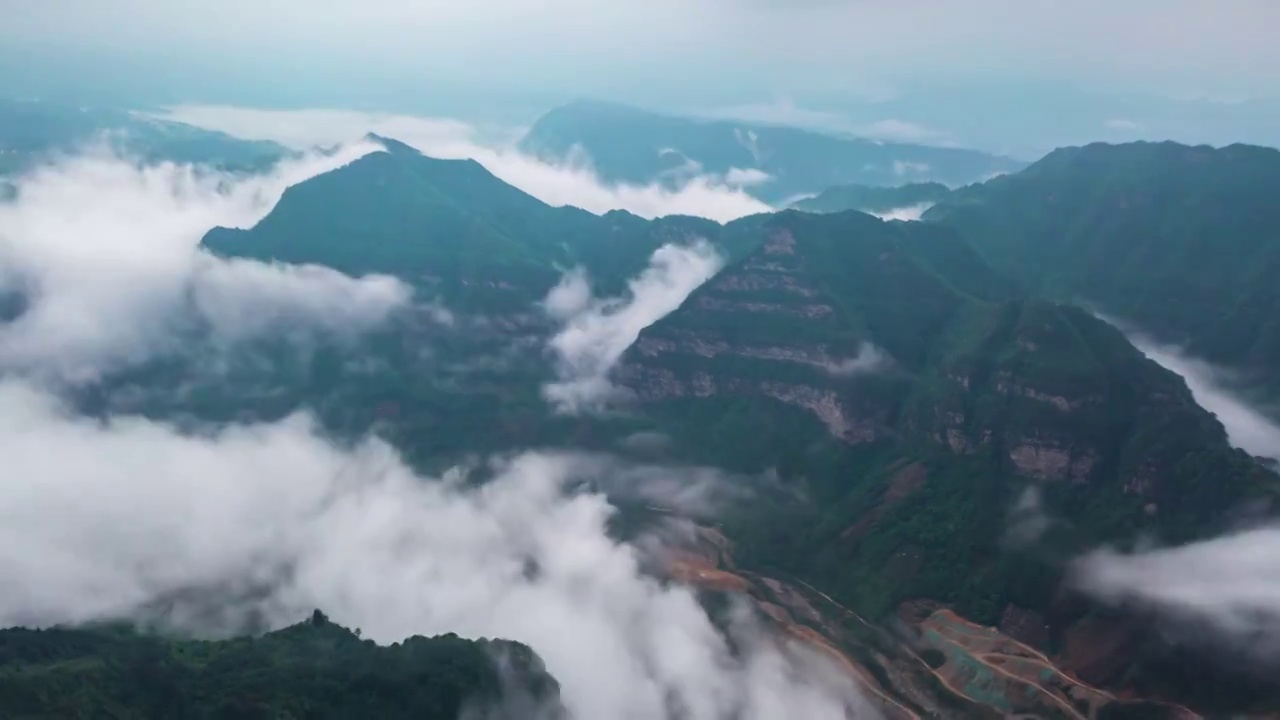 贵州黔南独山县的甲定云海景观视频素材