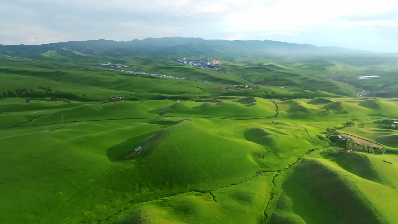 新疆伊犁河谷草原自然风光航拍视频素材