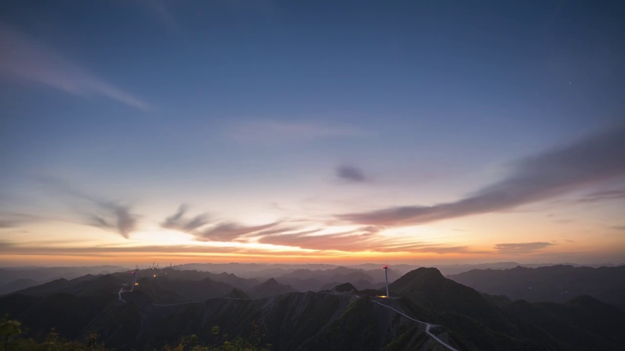 8K30P重庆刀背梁风车天路星空月光风光延时视频视频素材