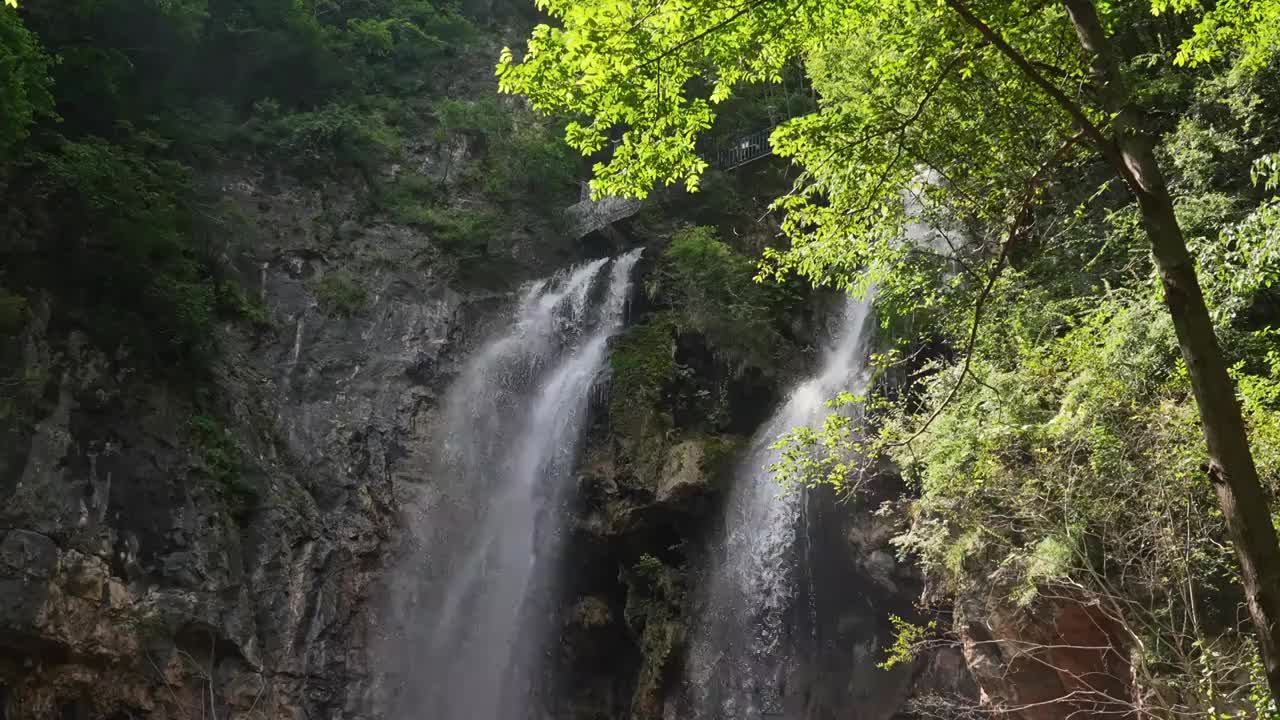 高山峡谷悬崖瀑布山川河流视频素材