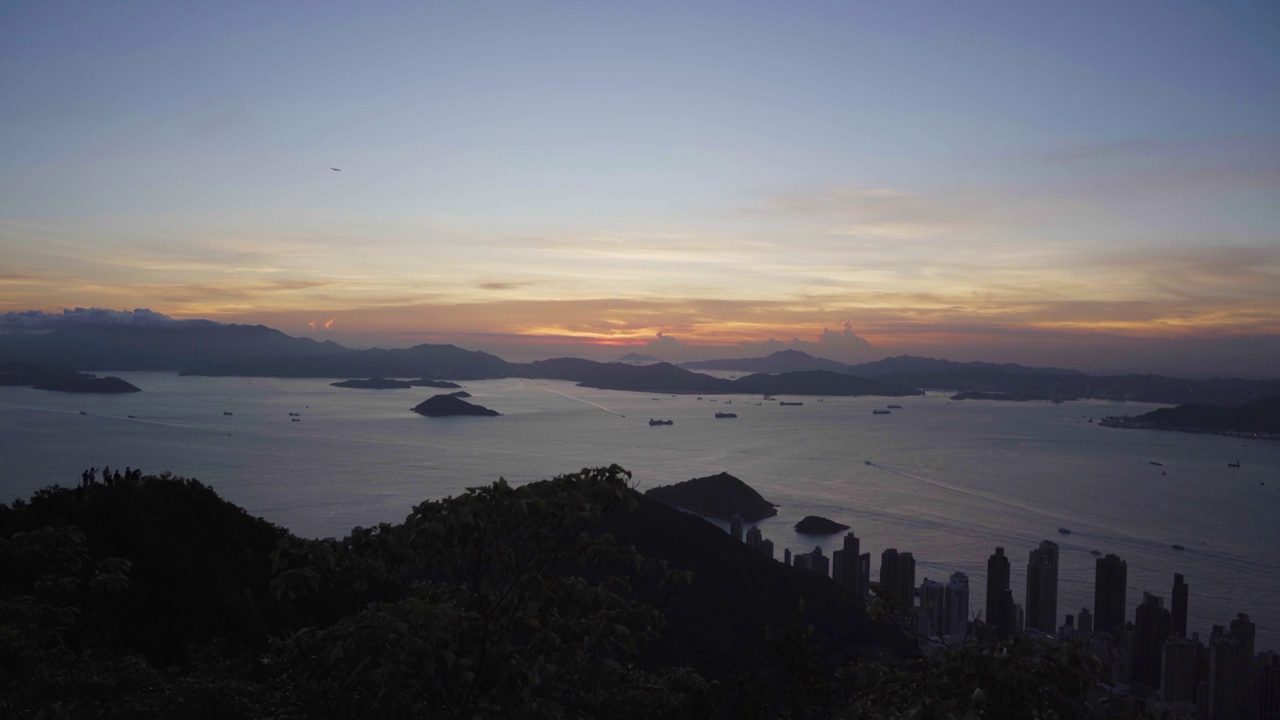 香港西高山海洋岛屿黄昏悬日日落高视角视频素材