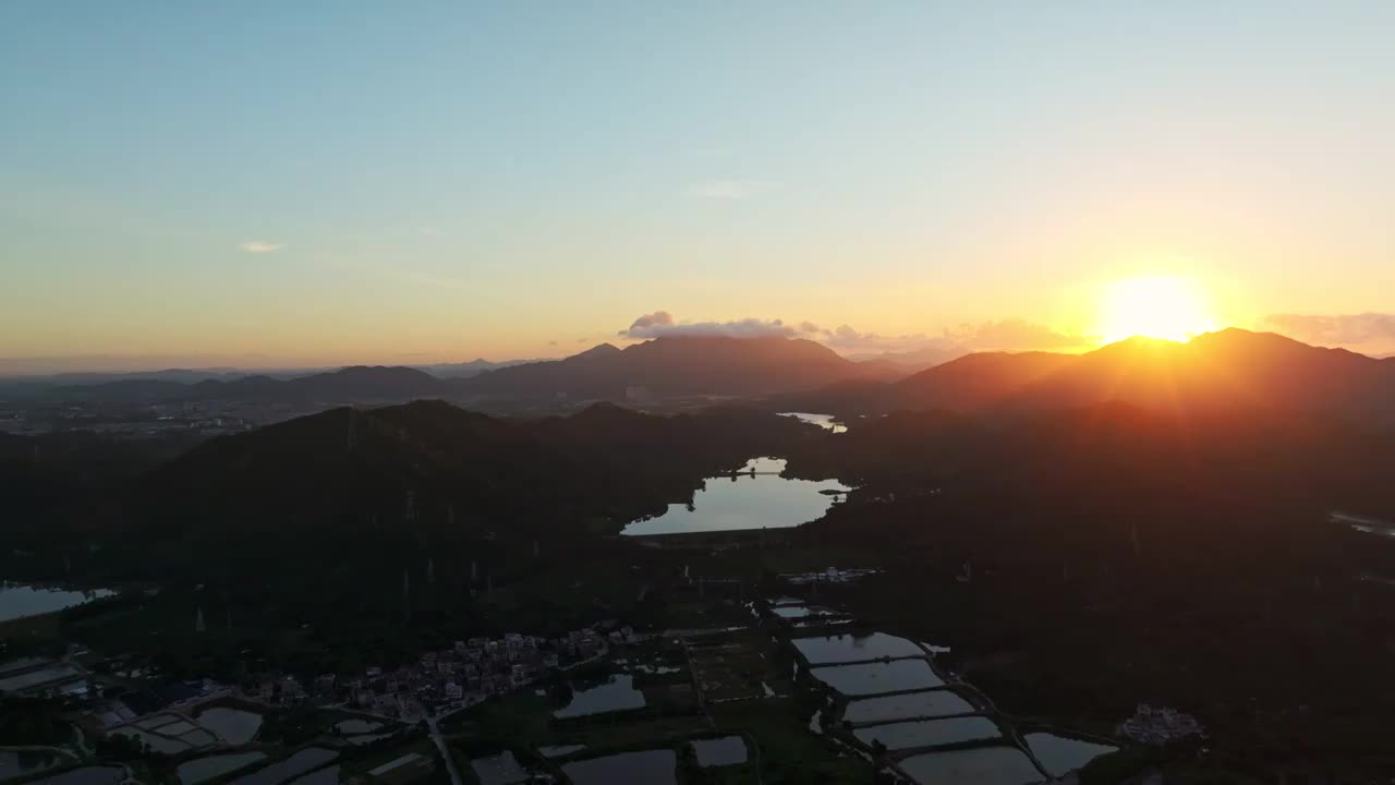 4k广东绿水青山水库乡村日出自然风光视频素材